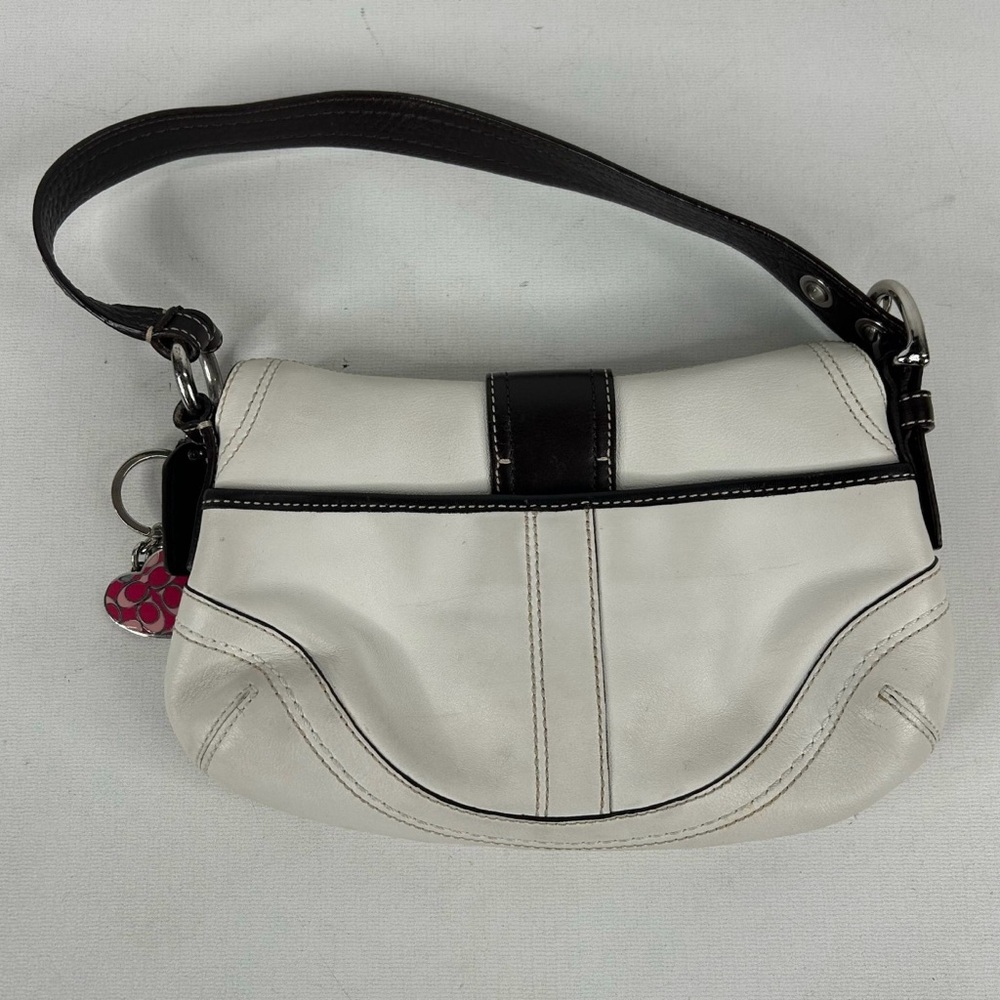 Vintage Coach SoHo Cream and Black Shoulder Bag - Picture 4 of 10